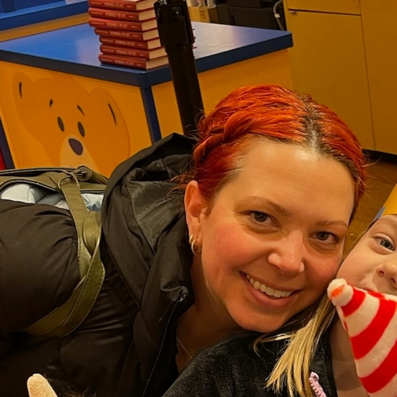 Meet your Posher, Jennifer - Picture 4 of 4